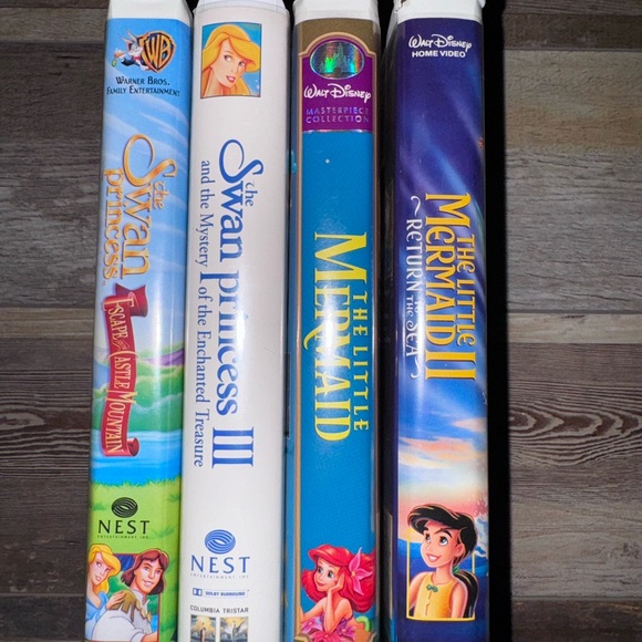 Disney and Warner Bros VHS Collection the little mermaid and the swan princess - Picture 2 of 5